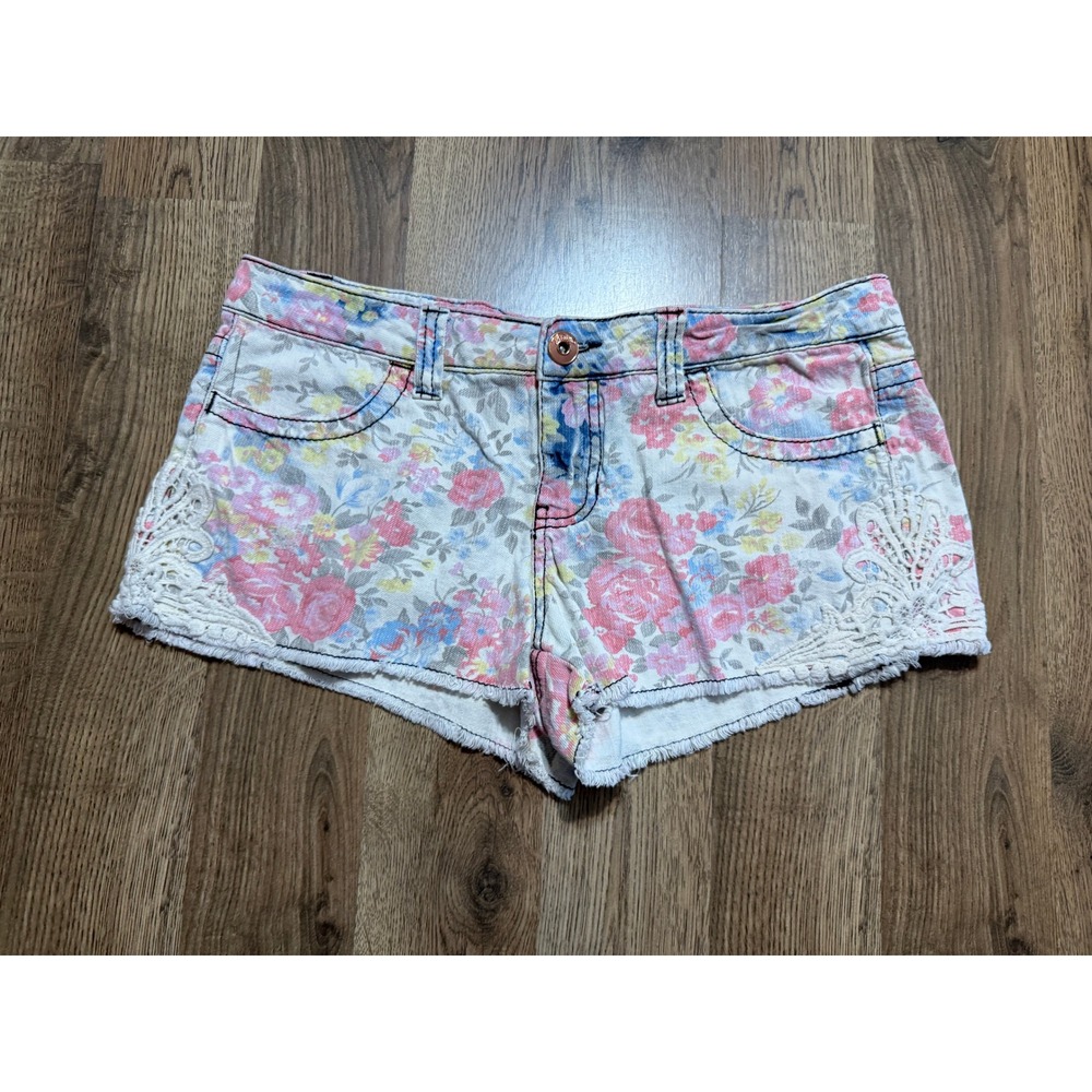 Vanity Floral Denim Shorts Women 29W Multicolor Adult Lace Trim Raw Hem